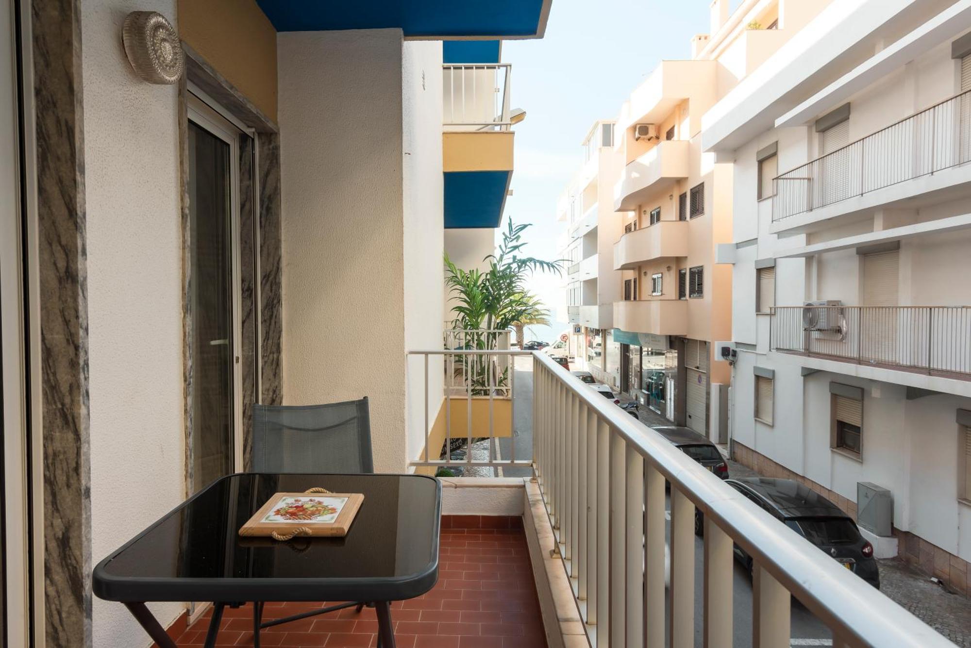 Jaune - 50 Meters To The Beach - Quarteira Buitenkant foto
