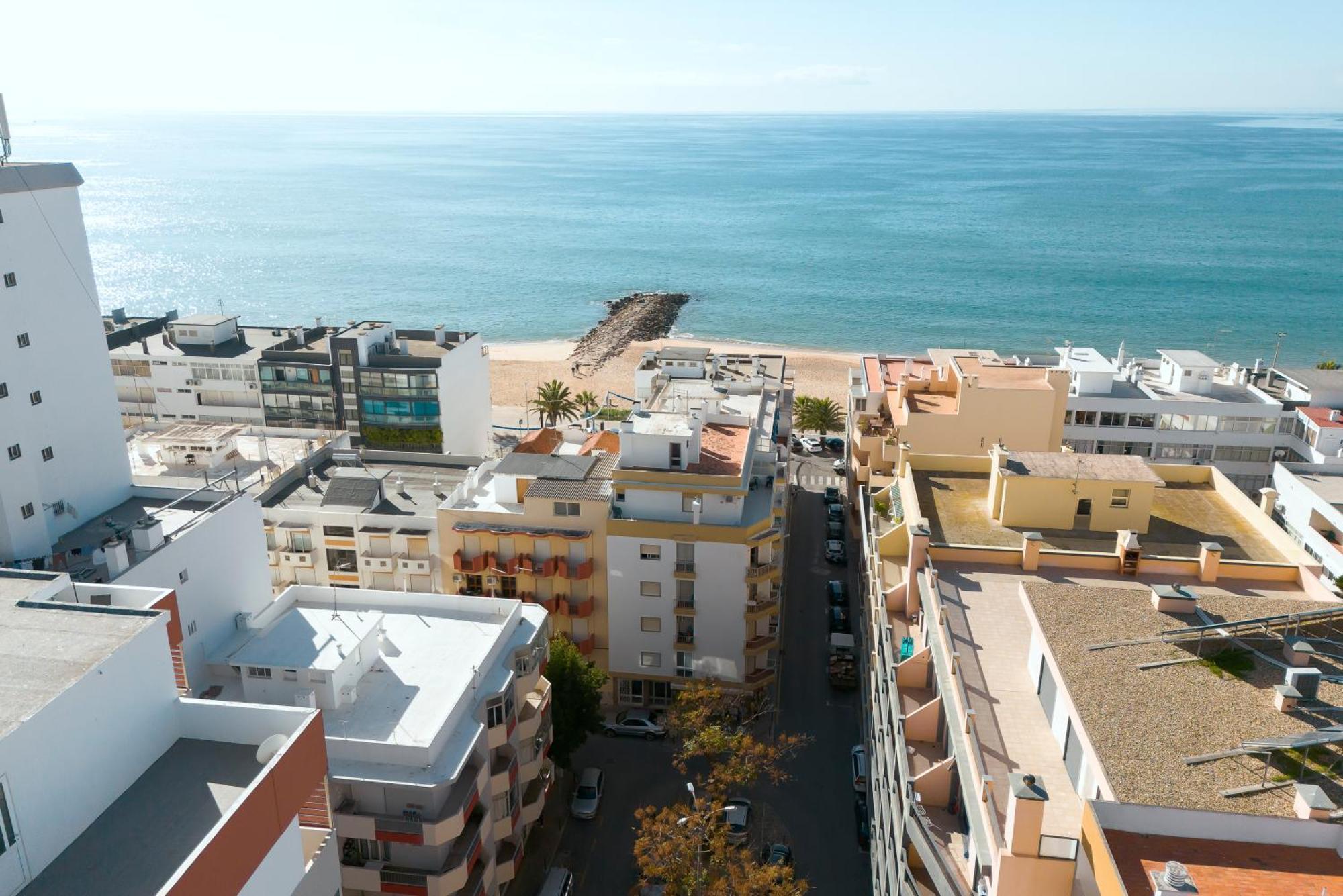 Jaune - 50 Meters To The Beach - Quarteira Buitenkant foto